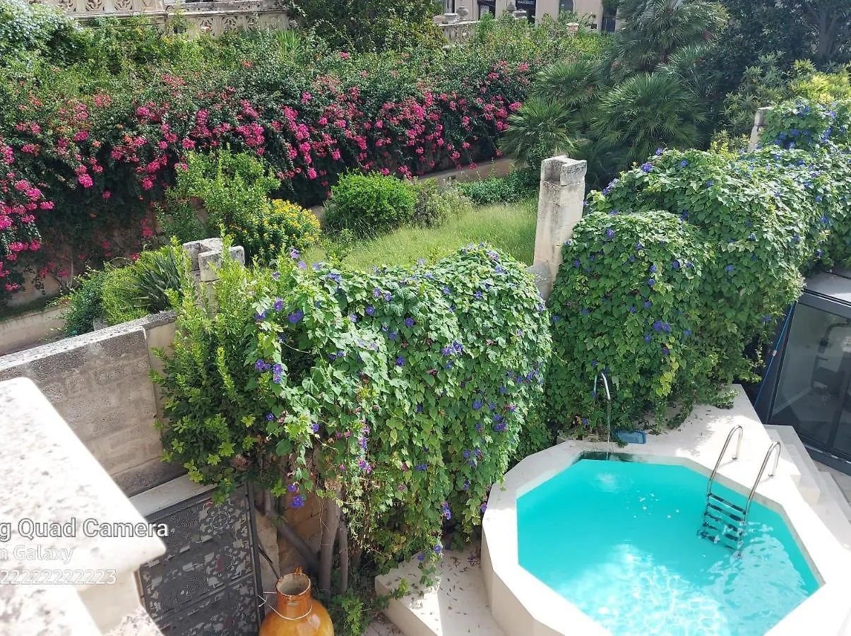 Bed and breakfast Dimora Charleston Lecce Parcheggio Privato In Loco Gratis