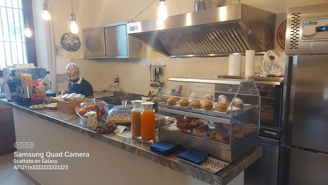 ** Bed & Breakfast Dimora Charleston Lecce Parcheggio Privato In Loco Gratis Bed and Breakfast Italien