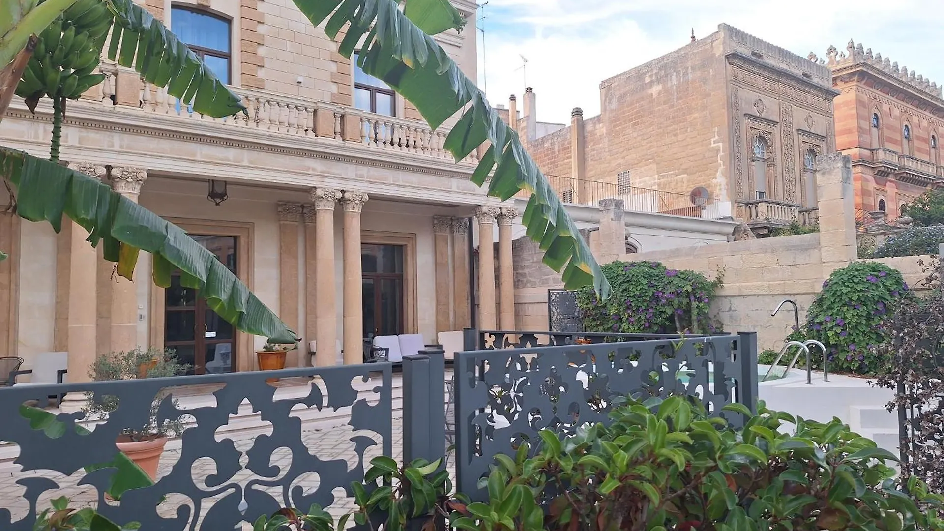 Dimora Charleston Lecce Parcheggio Privato In Loco Gratis Bed and Breakfast 2*,  Italien