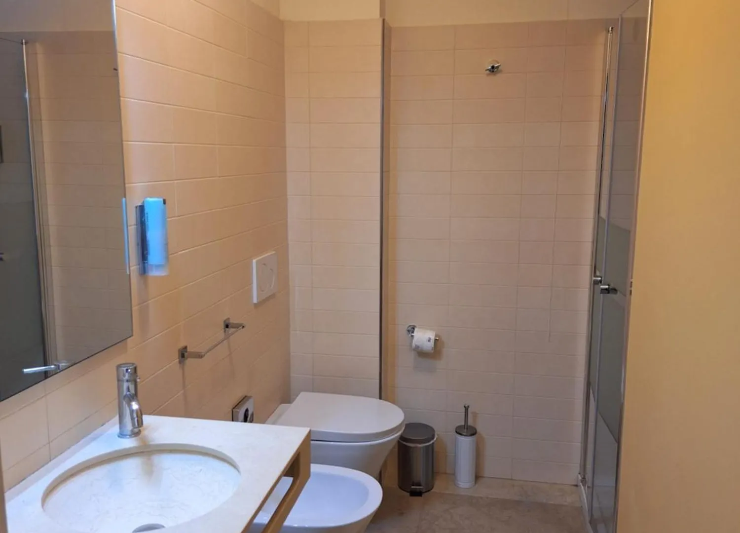 Couette-café Bed and breakfast Dimora Charleston Lecce Parcheggio Privato In Loco Gratis