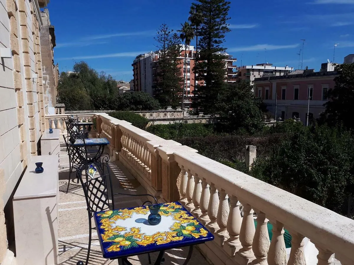 Dimora Charleston Lecce Parcheggio Privato In Loco Gratis Bed and Breakfast Italien